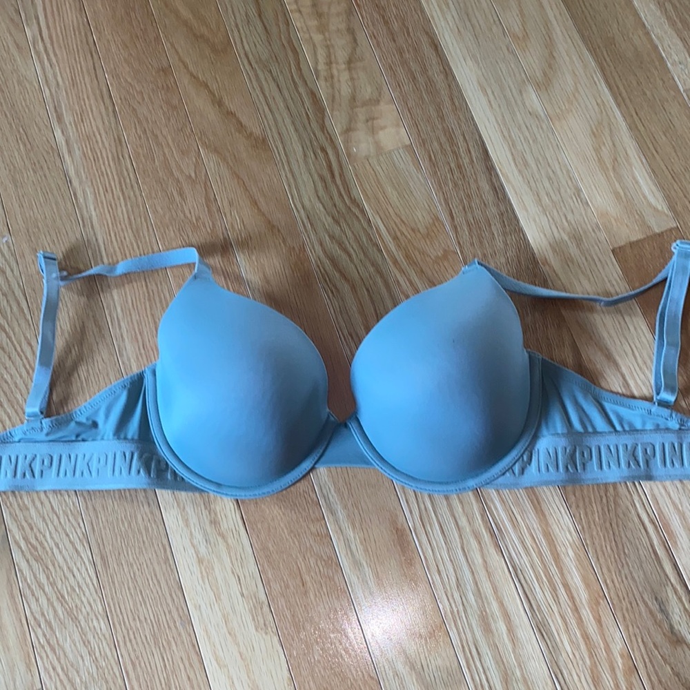 victoria’s secret wear everywhere bra🤍